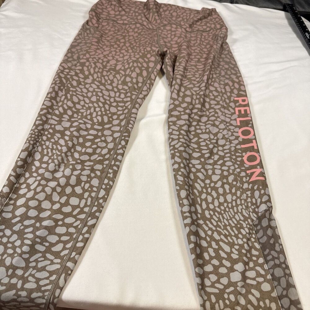✨EUC! Peloton WITH Legging Womens Large Nala Cheetah Leopard Riverstone Pink